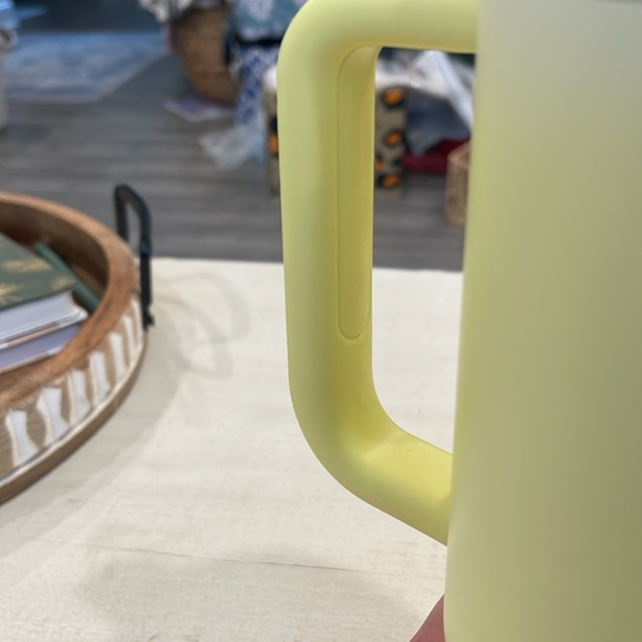 Stanley Tumbler - Picture 5 of 7